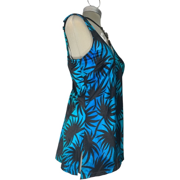 Máxime Of Hollywood Blue and Black Swimming Suite - Picture 2 of 9